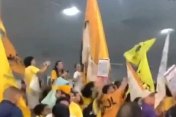 Imagem colorida, manifestantes COP30 - Metrópoles